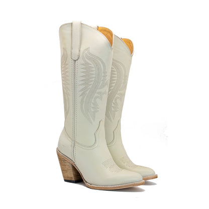 Bota Julia Elegancia Vaquera en Horma Oval