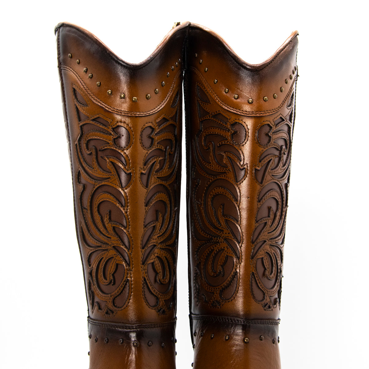 Bota Medusa Acabado Pull Up con Personalidad Única